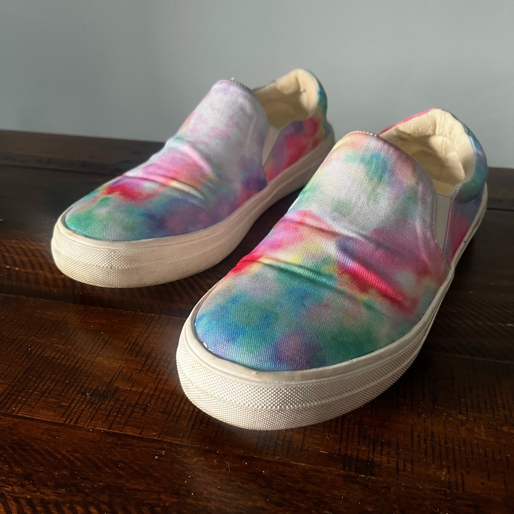 Women’s Rainbow Tie Dye slip on tennis shoes